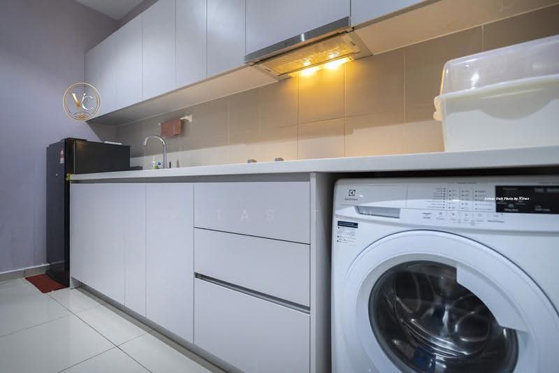 Service Residence for Rent at i-SOHO @ i-City - Vitas Tan - Kitchen - PropertyGuru.com.my