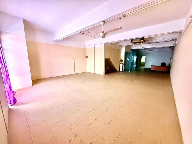 Shop / Office untuk Disewa di Bandar Baru Permas Jaya (Permas Jaya) - Jeremy Voon - Interior - PropertyGuru.com.my