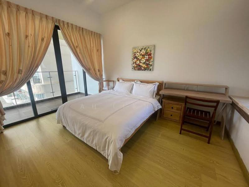 Condominium for Sale at Royal Strand @ Country Garden Danga Bay - Ah Liang - Bedroom - PropertyGuru.com.my