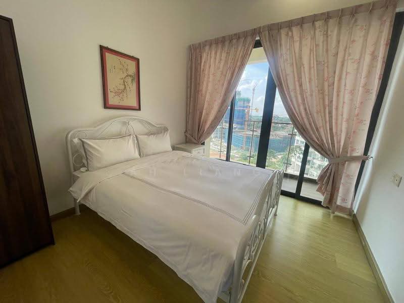 Condominium for Sale at Royal Strand @ Country Garden Danga Bay - Ah Liang - Bedroom - PropertyGuru.com.my