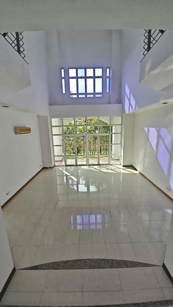 Bungalow House for Sale in Sierramas (Sungai Buloh) - Pinky Choong - Living Room - PropertyGuru.com.my