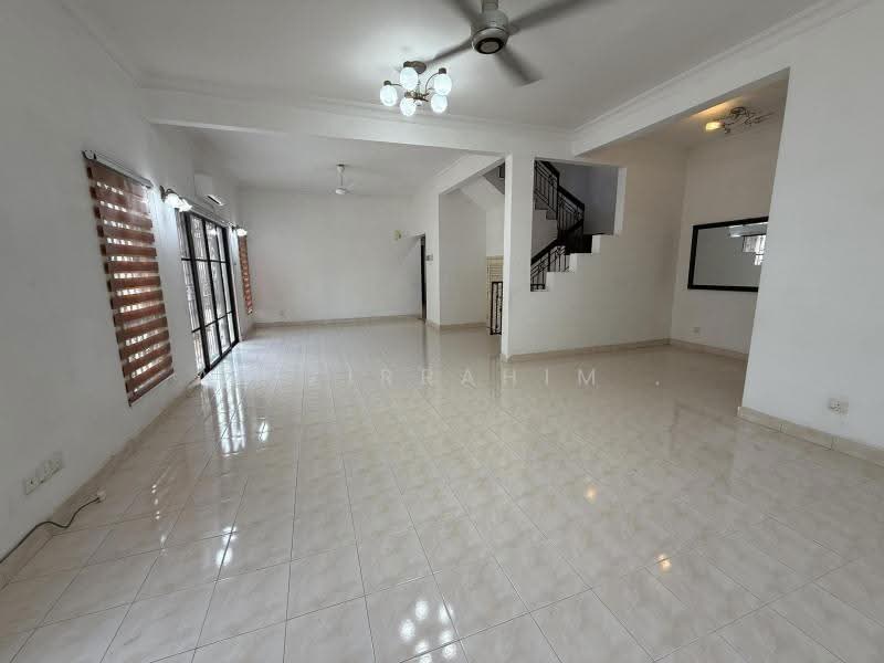 2.5-storey Terraced House for Sale in Putrajaya (Putrajaya) - Azizirrahim . - Living Room - PropertyGuru.com.my