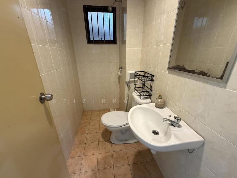 2.5-storey Terraced House for Sale in Putrajaya (Putrajaya) - Azizirrahim . - Bathroom - PropertyGuru.com.my