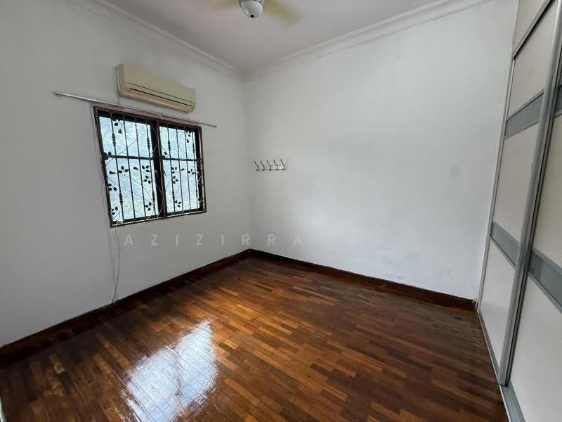 2.5-storey Terraced House for Sale in Putrajaya (Putrajaya) - Azizirrahim . - Bedroom - PropertyGuru.com.my