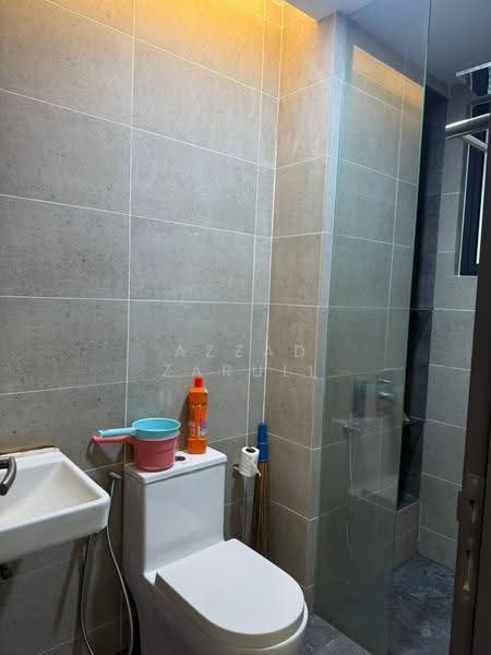 Kondominium untuk Disewa di The Valley Residences @ SkySierra - Azzad Zarull - Bathroom - PropertyGuru.com.my