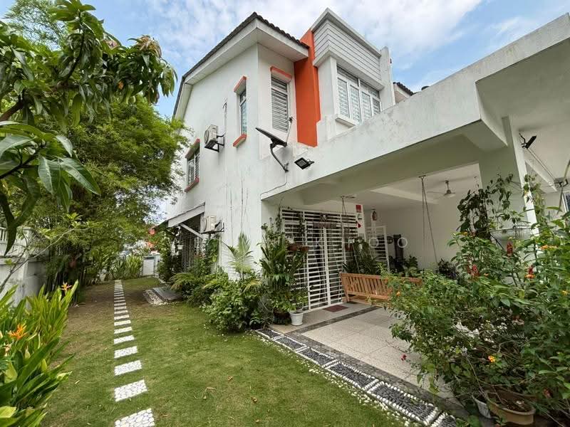 2-storey Terraced House for Sale in Kota Emerald (Rawang) - Evelyn Khoo - Side Land - PropertyGuru.com.my