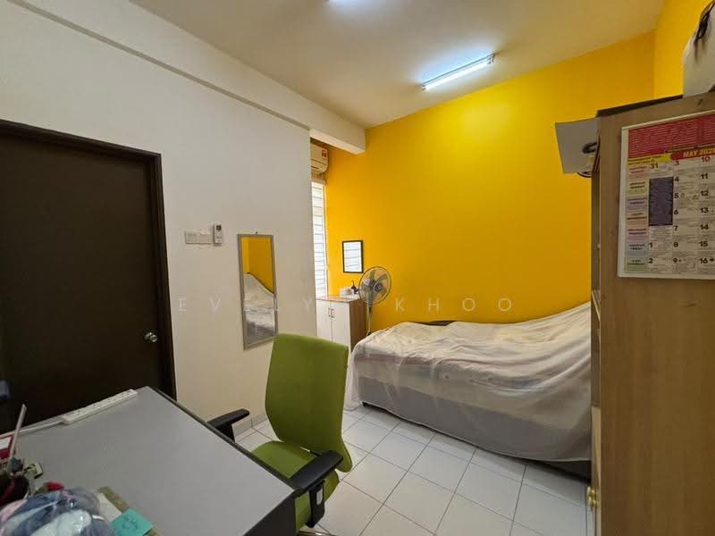 2-storey Terraced House for Sale in Kota Emerald (Rawang) - Evelyn Khoo - Bedroom - PropertyGuru.com.my