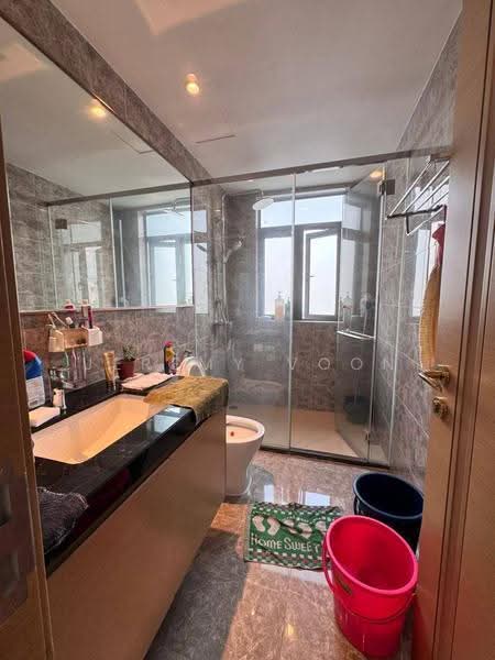 Kediaman Servis untuk Disewa di R&F Princess Cove Phase 1 - Jeremy Voon - Bathroom - PropertyGuru.com.my