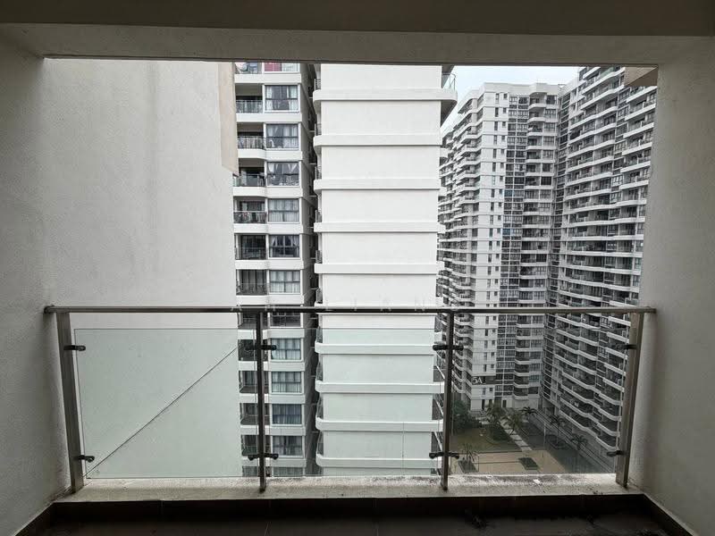 Condominium for Sale at Bay Point @ Country Garden Danga Bay - Ah Liang - Balcony - PropertyGuru.com.my