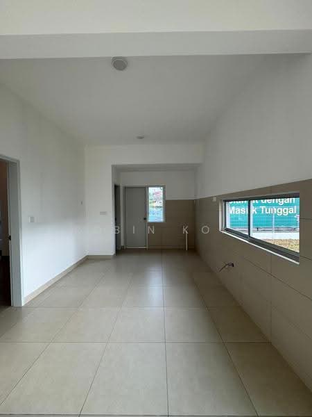 Rumah Teres 2-Tingkat untuk Dijual di Kuala Selangor (Selangor) - Robin Kok - Fully Extended Kitchen - PropertyGuru.com.my