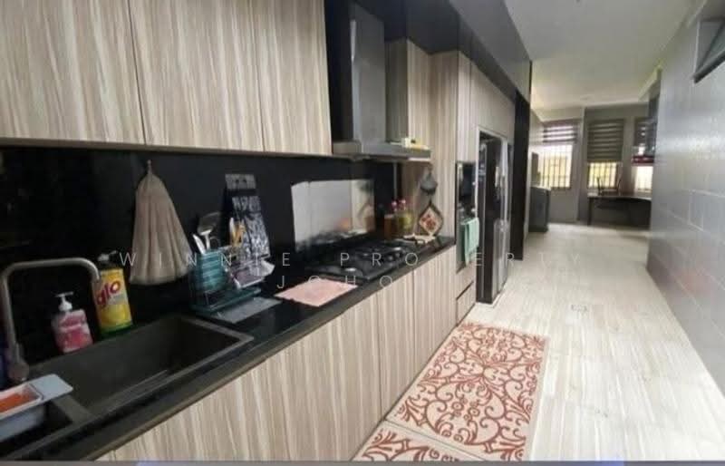 Semi-Detached House for Sale in Taman Impian Emas (Skudai) - Winnie Property Johor - Kitchen - PropertyGuru.com.my
