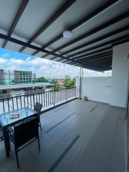 Rumah Teres 2-Tingkat untuk Disewa di Bandar Seri Alam (Masai) - Nick Low - Balcony - PropertyGuru.com.my