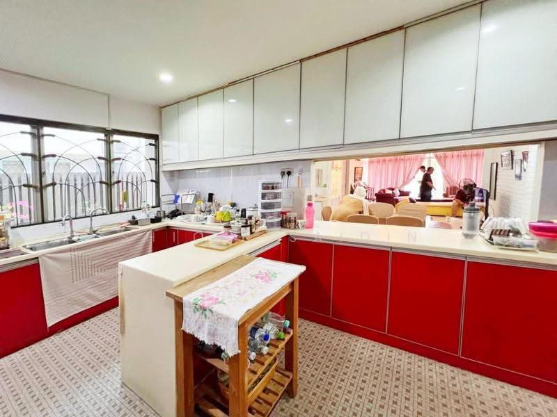 Bungalow House for Sale in Seksyen 22 (Petaling Jaya) - Shiqin Saidin - Kitchen - PropertyGuru.com.my