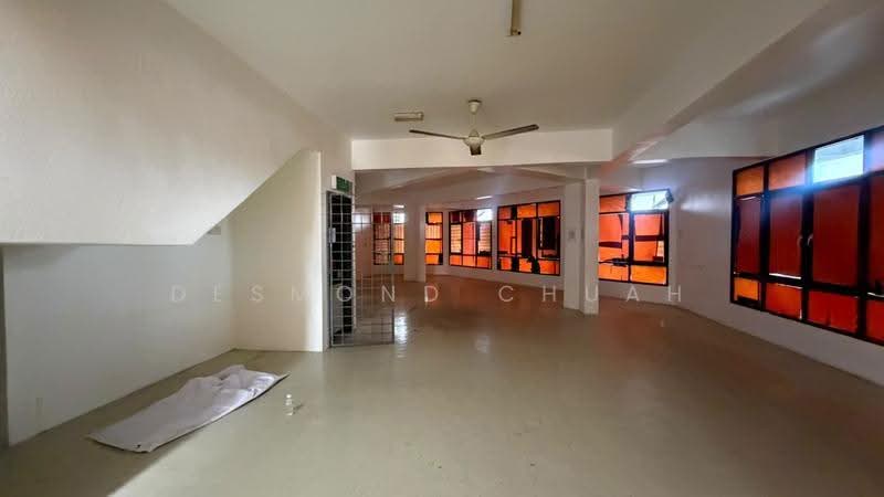 Shop for Rent in Raja Uda (Butterworth) - Desmond Chuah - Interior - PropertyGuru.com.my