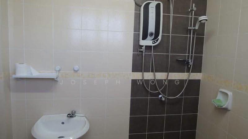 Kondominium untuk Disewa di Bercham Prima (Ipoh Kiara) - Joseph Wong - Bathroom - PropertyGuru.com.my