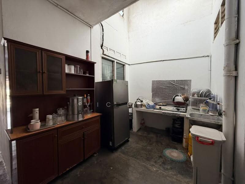 Rumah Teres 1-Tingkat untuk Dijual di Taman Ungku Tun Aminah (Skudai) - Vic Lim - Kitchen - PropertyGuru.com.my