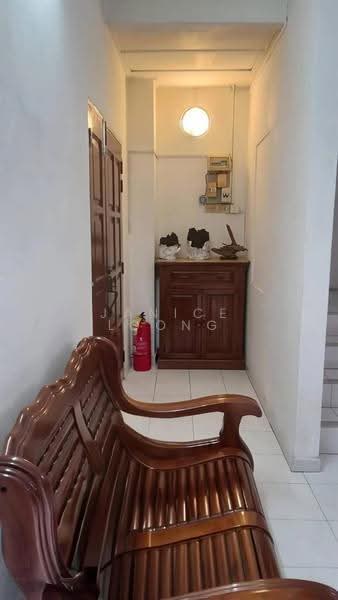Rumah Teres untuk Dijual di Ipoh (Perak) - Janice Loong - Entrance - PropertyGuru.com.my