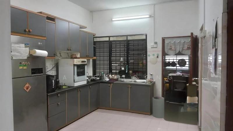 Rumah Teres untuk Dijual di Ipoh (Perak) - Janice Loong - Kitchen - PropertyGuru.com.my