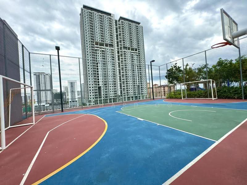 Kediaman Servis untuk Disewa di Urban Suites - Richard Oo - Futsal and basketball court - PropertyGuru.com.my