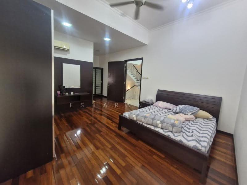 Semi-Detached House for Sale in Happy Garden (Kuchai Lama) - Esharani . - PropertyGuru.com.my
