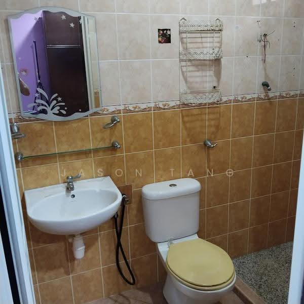 Rumah Berkembar untuk Dijual di Taman Putri Kulai (Kulai) - Jason Tang - Bathroom - PropertyGuru.com.my