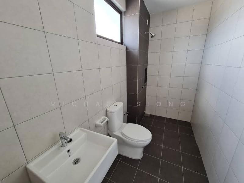 2-storey Terraced House for Rent in Taman M Aruna (Rawang) - Michael Siong - Bathroom - PropertyGuru.com.my