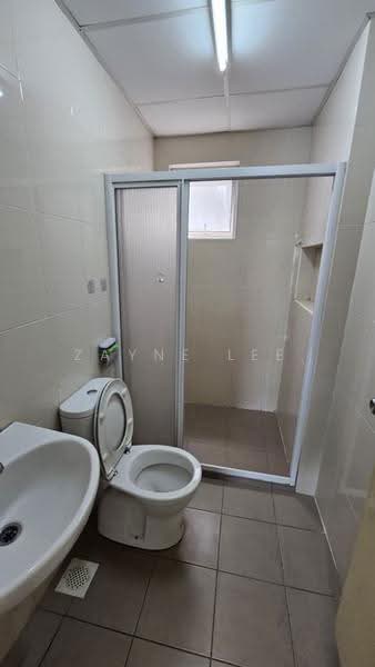 Kediaman Servis untuk Disewa di OUG Parklane - Zayne Lee - Bathroom - PropertyGuru.com.my