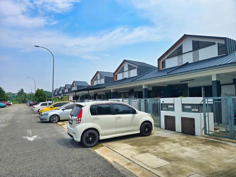 1-storey Terraced House for Sale in Taman Dagang (Kapar) - Zulhilmi Zakaria - Exterior - PropertyGuru.com.my