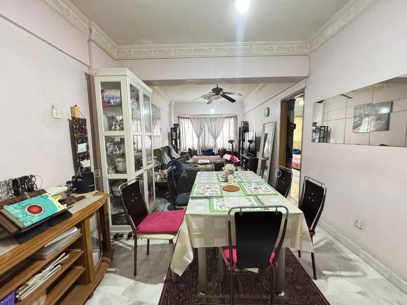 Kondominium untuk Dijual di Danau Idaman - Abid Sabarudin - Living Room - PropertyGuru.com.my