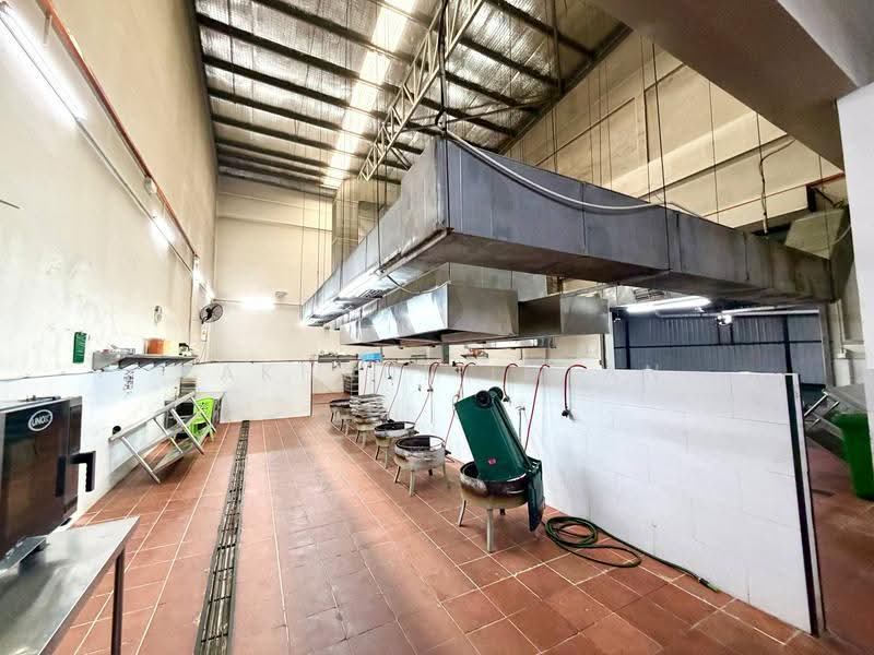 Cluster Factory for Rent in Eco Business Park 1 (Johor Bahru) - Fakhrul Imlan - Kitchen - PropertyGuru.com.my