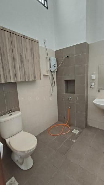 2-storey Terraced House for Rent in Taman Skudai Ria (Skudai) - Eddie Lai - Bathroom - PropertyGuru.com.my