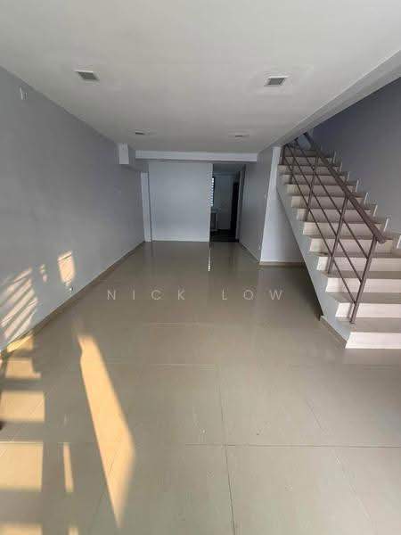 Rumah Teres 2-Tingkat untuk Disewa di Taman Johor Jaya (Johor Bahru) - Nick Low - Interior - PropertyGuru.com.my
