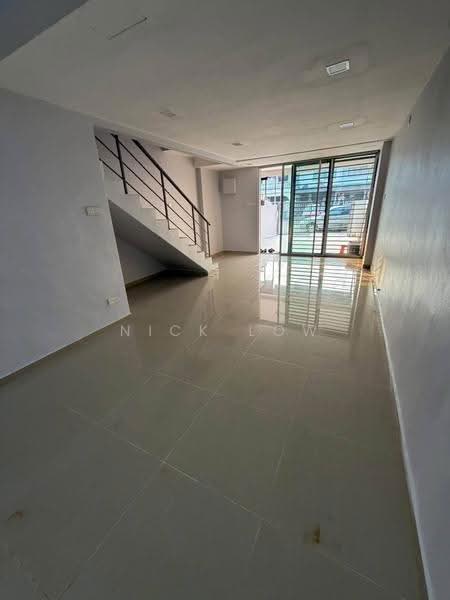 Rumah Teres 2-Tingkat untuk Disewa di Taman Johor Jaya (Johor Bahru) - Nick Low - Interior - PropertyGuru.com.my