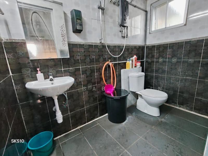 Pangsapuri untuk Dijual di Sri Kinabalu - Abid Sabarudin - Bathroom - PropertyGuru.com.my