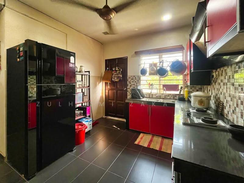 2-storey Terraced House for Sale in Taman Bukit Mewah (Kajang) - Zulhilmi Zakaria - Kitchen - PropertyGuru.com.my