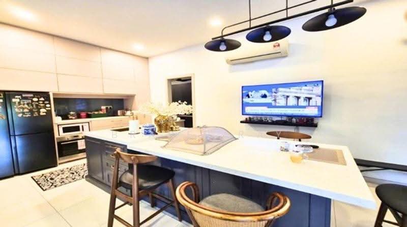 Semi-Detached House for Sale in Sunway Alam Suria (Shah Alam) - Brader Ray - Kitchen - PropertyGuru.com.my