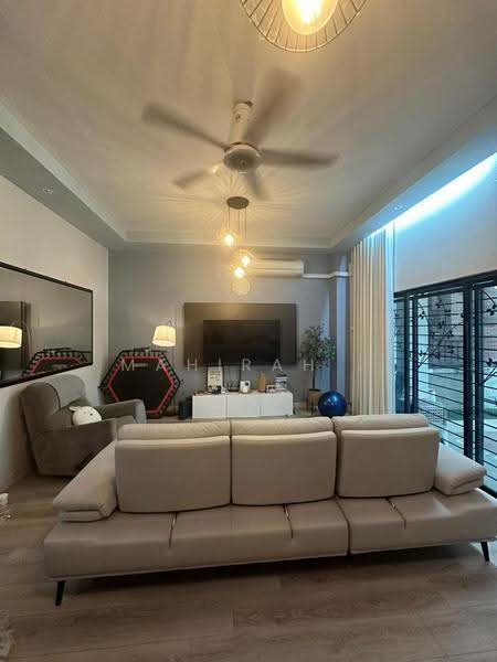 2-storey Terraced House for Sale in Hulu Langat (Selangor) - Mahirah . - Living Room - PropertyGuru.com.my