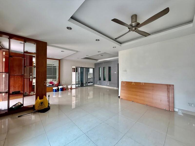 Rumah Berkembar untuk Dijual di Cheras (Selangor) - Zuraidah Dan - Living Room - PropertyGuru.com.my