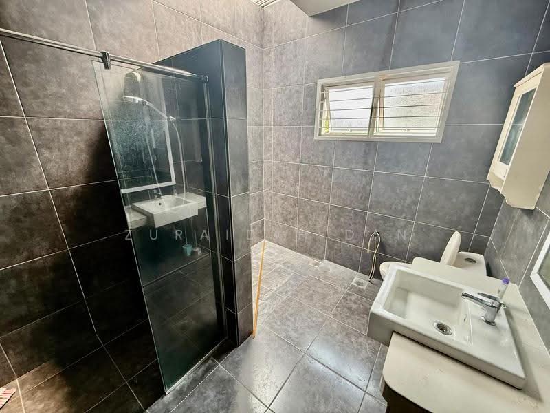 Rumah Berkembar untuk Dijual di Cheras (Selangor) - Zuraidah Dan - Bathroom - PropertyGuru.com.my