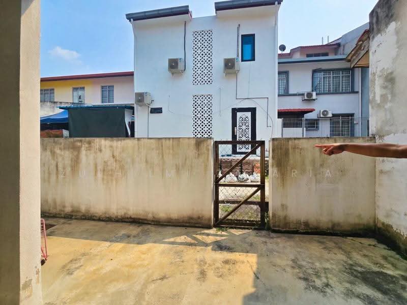 Rumah Teres 2-Tingkat untuk Dijual di Bandar Seri Putra (Bangi) - Zulhilmi Zakaria - Exterior - PropertyGuru.com.my