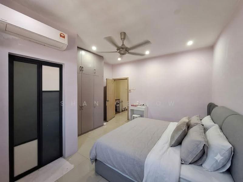Rumah Teres 2-Tingkat untuk Dijual di Taman Puchong Hartamas (Puchong) - Shanice Low - Bedroom - PropertyGuru.com.my