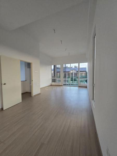 Rumah Teres 3-Tingkat untuk Dijual di Saujana Rawang (Rawang) - Jonathan Chai - PropertyGuru.com.my
