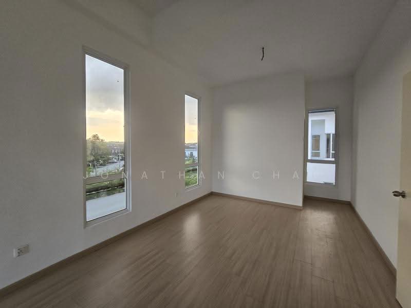 Rumah Teres 3-Tingkat untuk Dijual di Saujana Rawang (Rawang) - Jonathan Chai - PropertyGuru.com.my