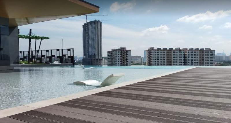 Kediaman Servis untuk Dijual di O'hako Residence - Belinda Lim - Pool - PropertyGuru.com.my