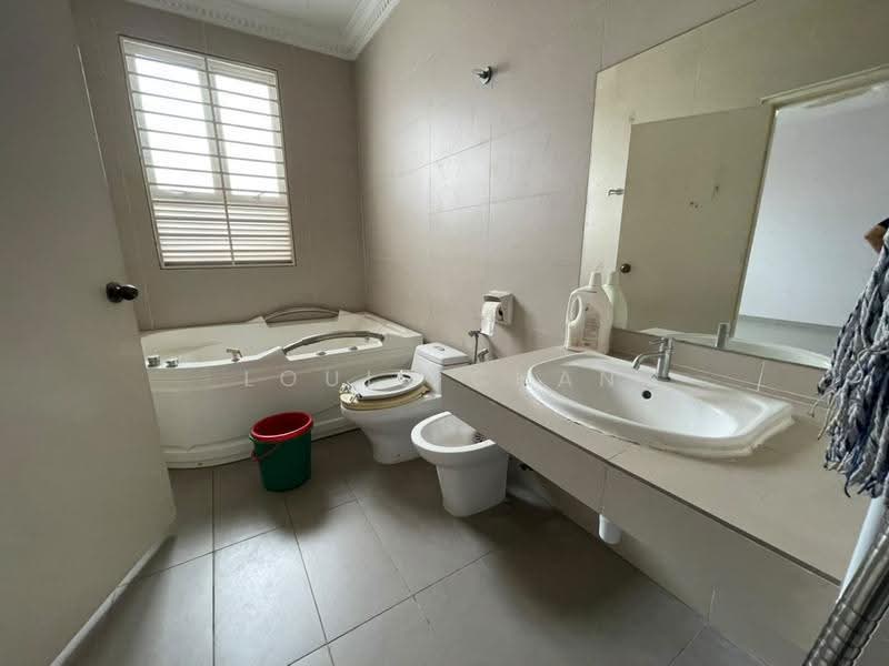 3-storey Terraced House for Sale in Shah Alam (Selangor) - Louis Chan - Bathroom - PropertyGuru.com.my