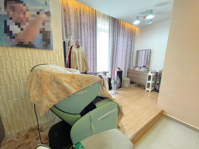 3-storey Terraced House for Sale in Shah Alam (Selangor) - Louis Chan - Bedroom - PropertyGuru.com.my