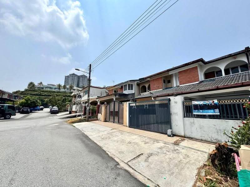 2-storey Terraced House for Sale in Taman Bukit Mewah (Kajang) - Mahirah . - Exterior - PropertyGuru.com.my