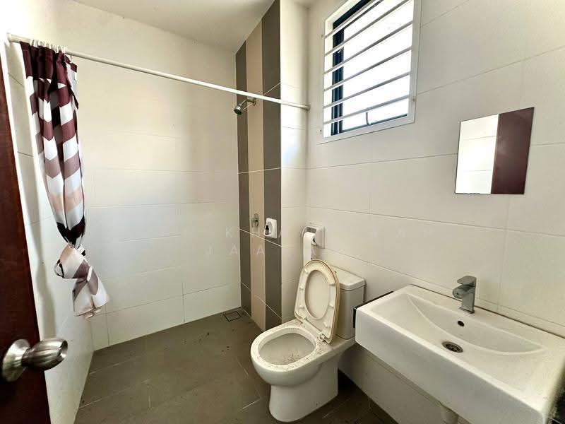 2-storey Terraced House for Sale in Denai Alam (Shah Alam) - SITI KHAIRIYAH JAAFAR - Bathroom - PropertyGuru.com.my