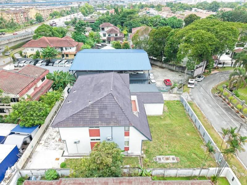 Bungalow House untuk Dijual di Taman Ampang Utama (Ampang) - Mahirah . - Exterior - PropertyGuru.com.my