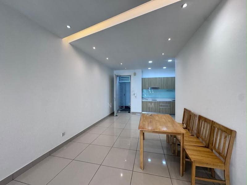 Kediaman Servis untuk Disewa di Meridin Bayvue Serviced Apartment - Ken Sim - Living Room - PropertyGuru.com.my